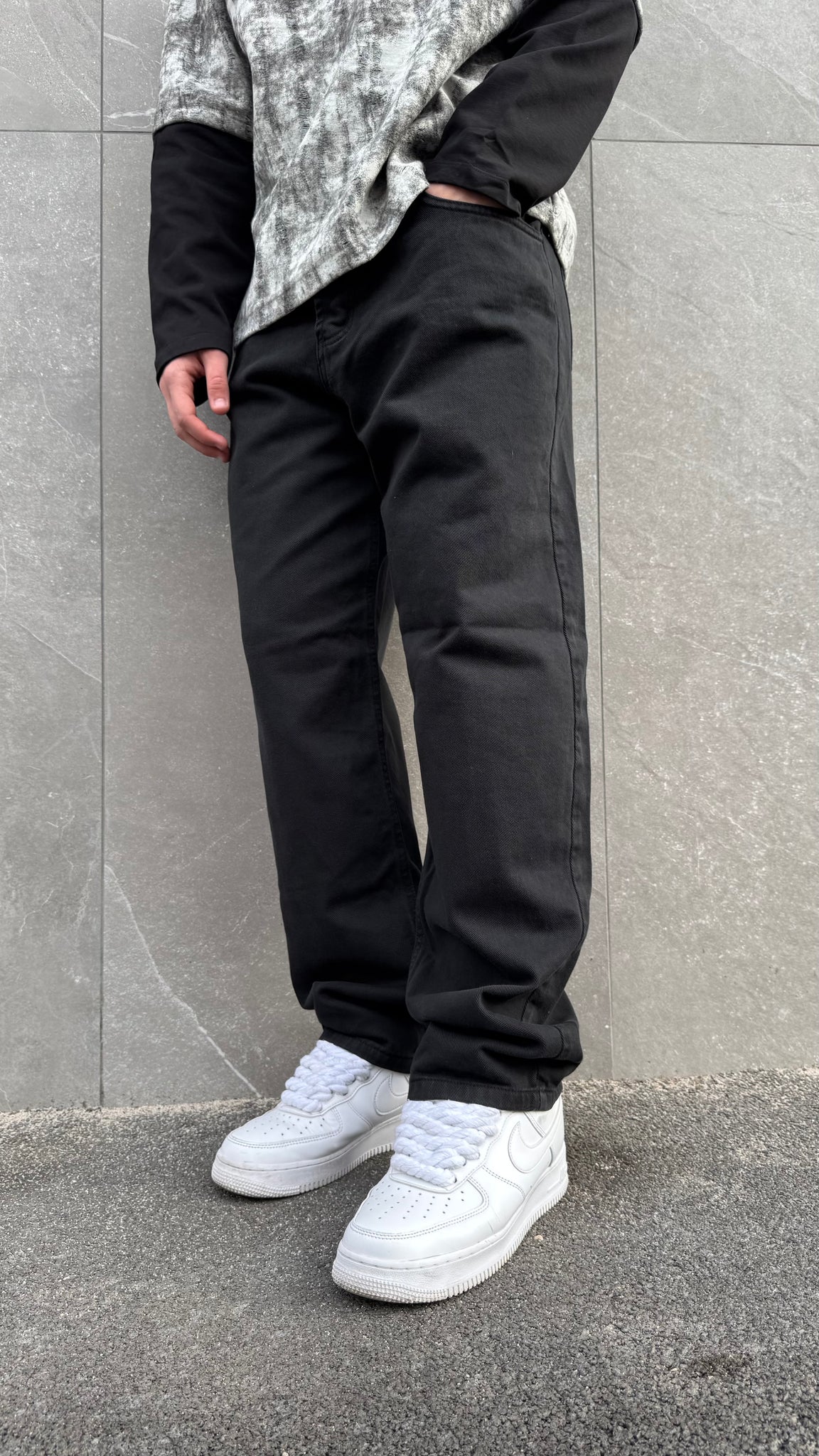 Jeans black